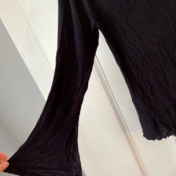 Long Sleeve Black Top With Bell Sleeves - Picture 3 of 4